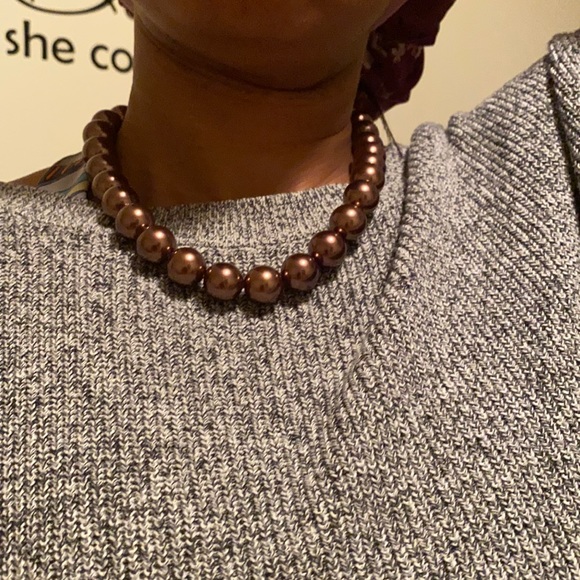 Fashion Pearl Necklace - Picture 3 of 3